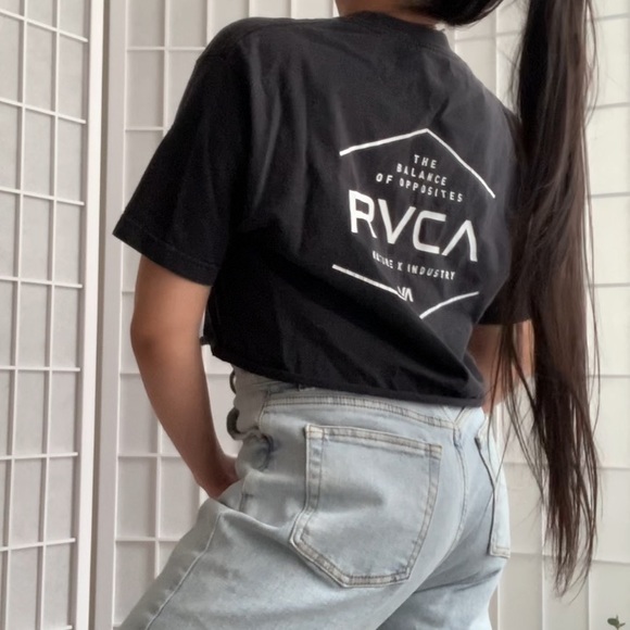 rvca cropped black t-shirt - Picture 5 of 8